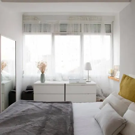 Apartamento Bright Sunny 1 Bedroom With Air Conditioning