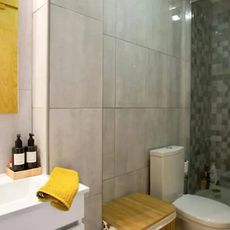 Bright Sunny 1 Bedroom With Air Conditioning * リスボン