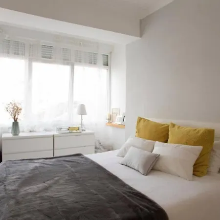 Bright Sunny 1 Bedroom With Air Conditioning Apartamento *