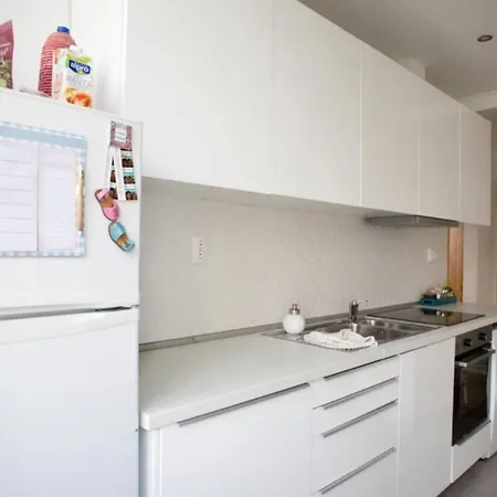 Bright Sunny 1 Bedroom With Air Conditioning * Lisboa